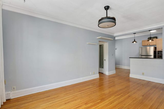 1820 1st Avenue S 201, Minneapolis, MN 55403