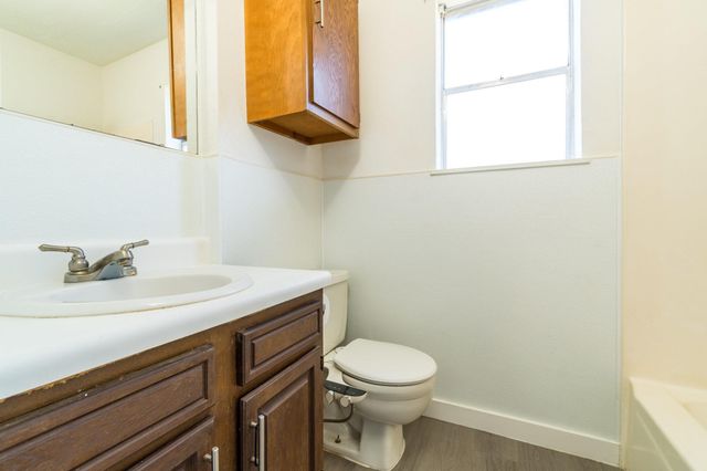 213 Bastrop Street, Angleton, TX 77515