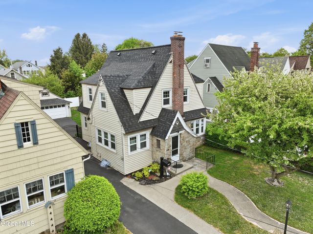 340 Marshland Court, Troy, NY 12180