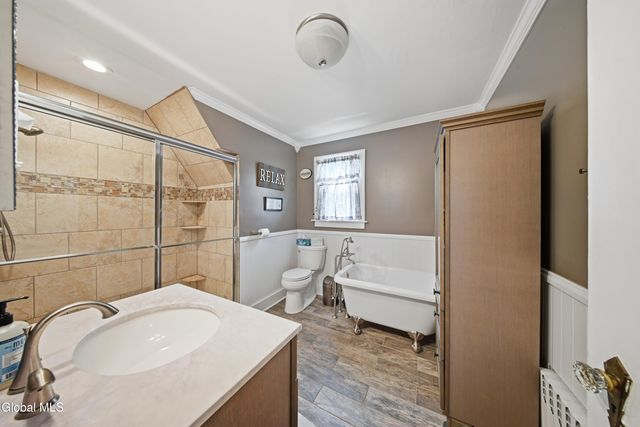 340 Marshland Court, Troy, NY 12180