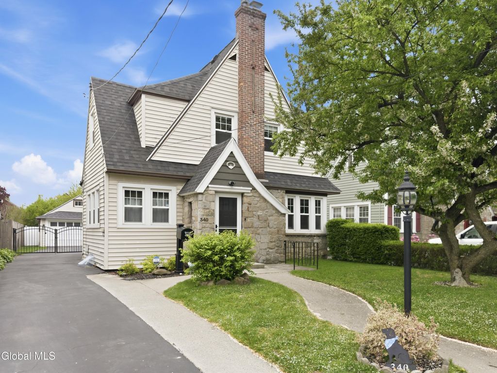 340 Marshland Court, Troy, NY 12180