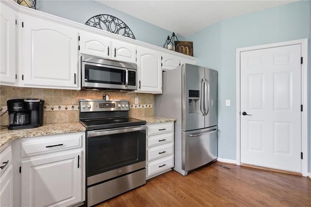 21409 W 50th Terrace, Shawnee, KS 66218