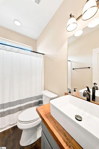 186 Chandler Crest Court, Greer, SC 29651