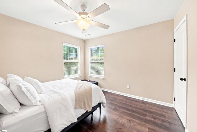 186 Chandler Crest Court, Greer, SC 29651