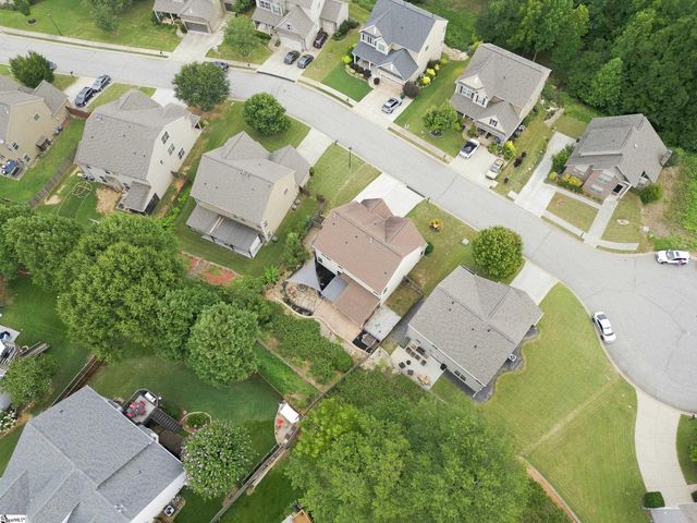 186 Chandler Crest Court, Greer, SC 29651