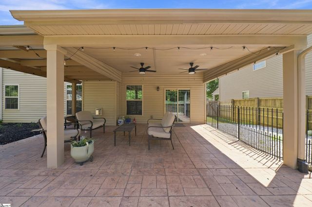 186 Chandler Crest Court, Greer, SC 29651