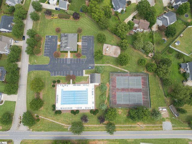 186 Chandler Crest Court, Greer, SC 29651