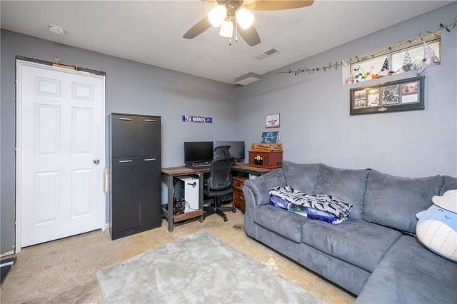 25 Birch Ct, North Liberty, IA 52317