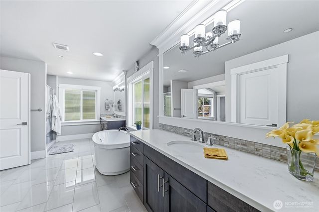 13628 NE 133rd Place, Kirkland, WA 98034