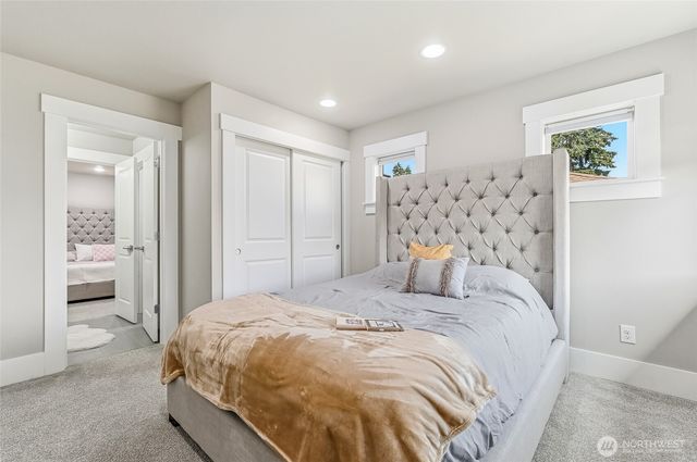 13628 NE 133rd Place, Kirkland, WA 98034