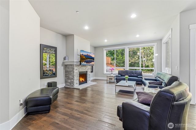 13628 NE 133rd Place, Kirkland, WA 98034
