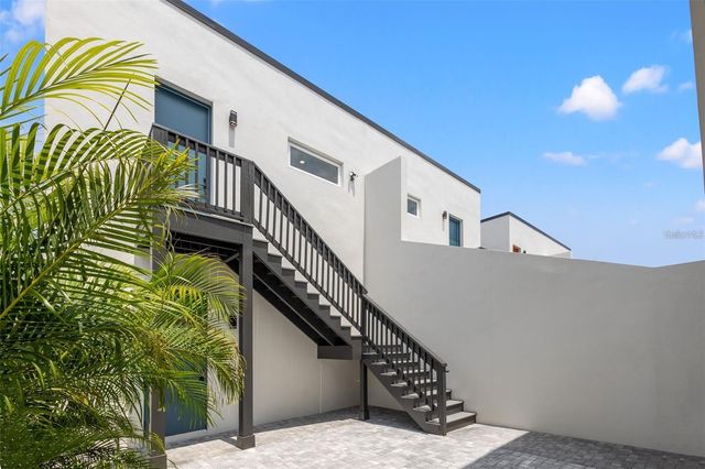 3023 1ST AVENUE S, St Petersburg, FL 33712