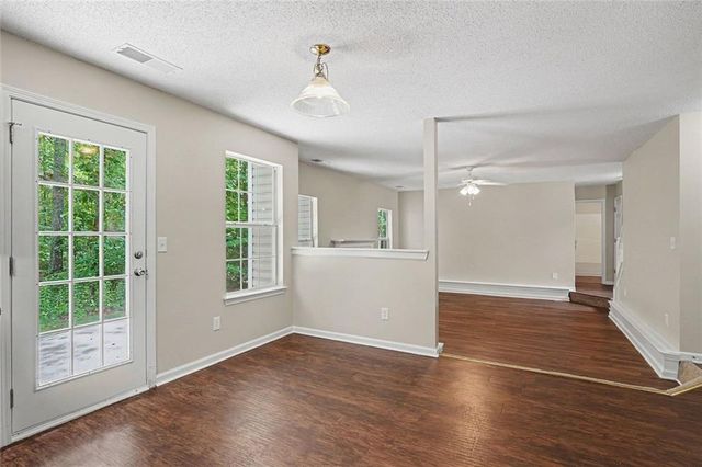 129 Kentwood Springs Drive, Hampton, GA 30228