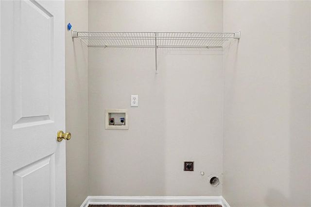 129 Kentwood Springs Drive, Hampton, GA 30228