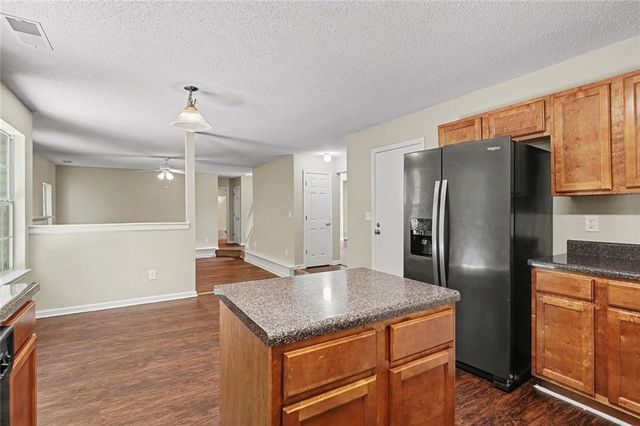 129 Kentwood Springs Drive, Hampton, GA 30228