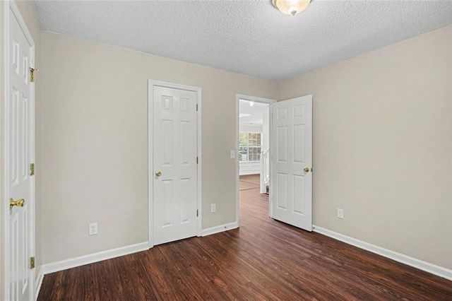 129 Kentwood Springs Drive, Hampton, GA 30228