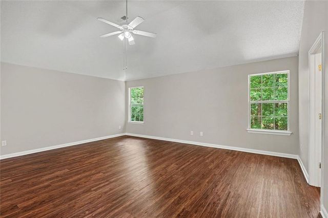 129 Kentwood Springs Drive, Hampton, GA 30228
