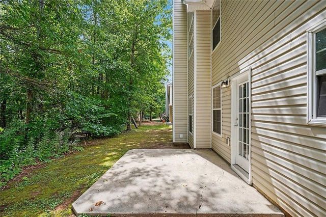 129 Kentwood Springs Drive, Hampton, GA 30228