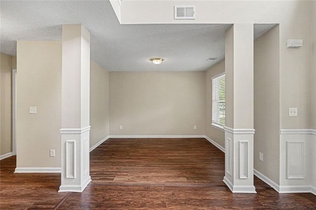 129 Kentwood Springs Drive, Hampton, GA 30228