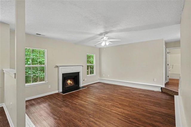 129 Kentwood Springs Drive, Hampton, GA 30228