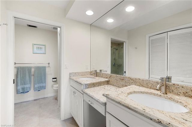 1050 6th ST S 1050, Naples, FL 34102