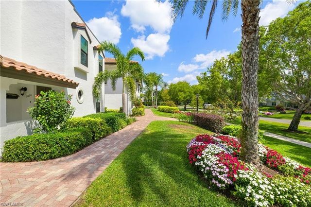 1050 6th ST S 1050, Naples, FL 34102