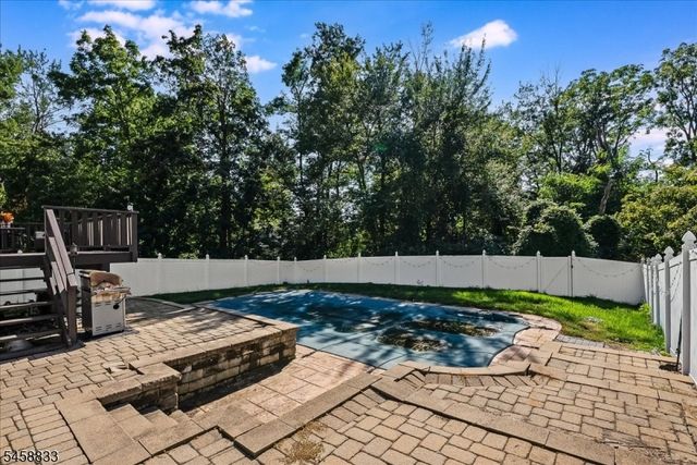 37 Continental Ave, Morristown Town, NJ 07960
