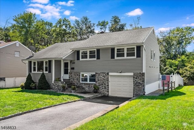 37 Continental Ave, Morristown Town, NJ 07960