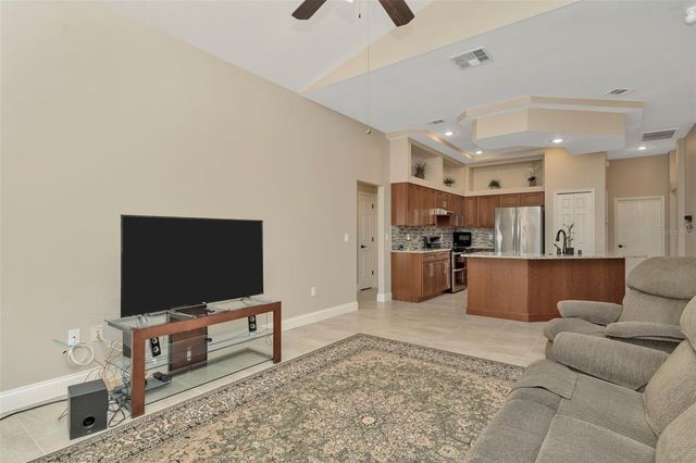 18810 FOREST GLEN COURT, Tampa, FL 33647