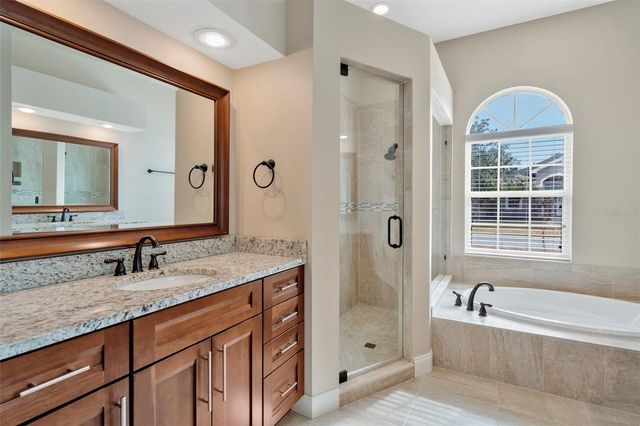 18810 FOREST GLEN COURT, Tampa, FL 33647