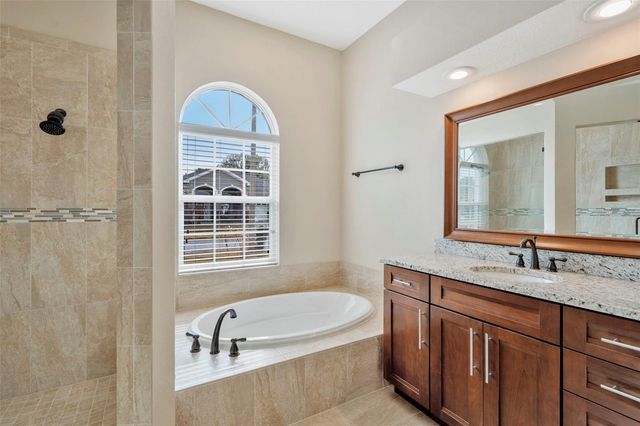 18810 FOREST GLEN COURT, Tampa, FL 33647