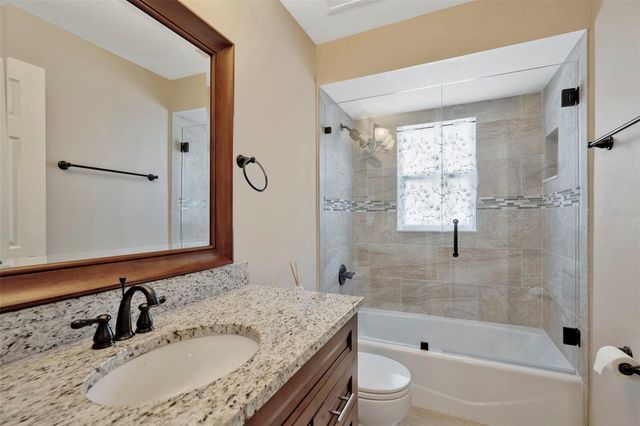 18810 FOREST GLEN COURT, Tampa, FL 33647