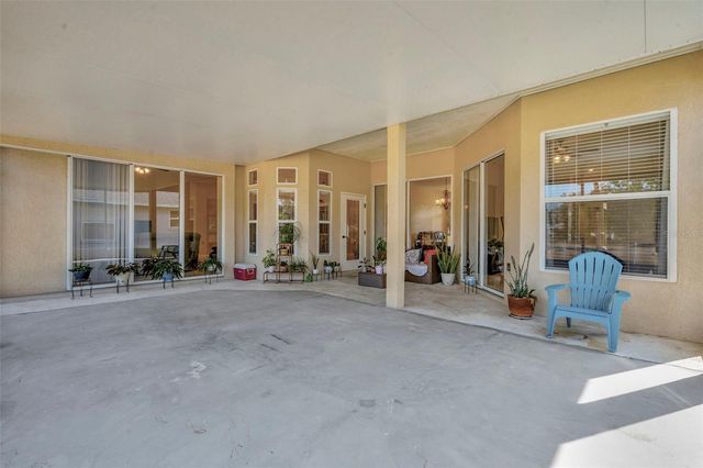 18810 FOREST GLEN COURT, Tampa, FL 33647