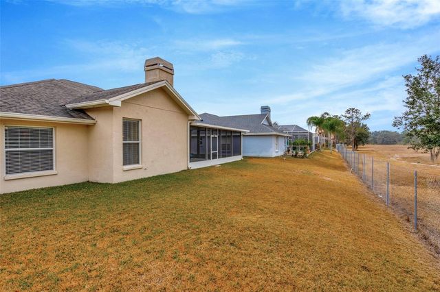 18810 FOREST GLEN COURT, Tampa, FL 33647