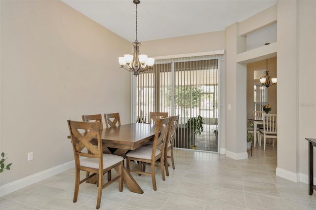 18810 FOREST GLEN COURT, Tampa, FL 33647