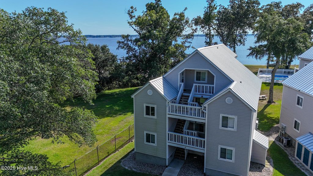 89 Country Club Drive Apt A3, Arapahoe, NC 28510