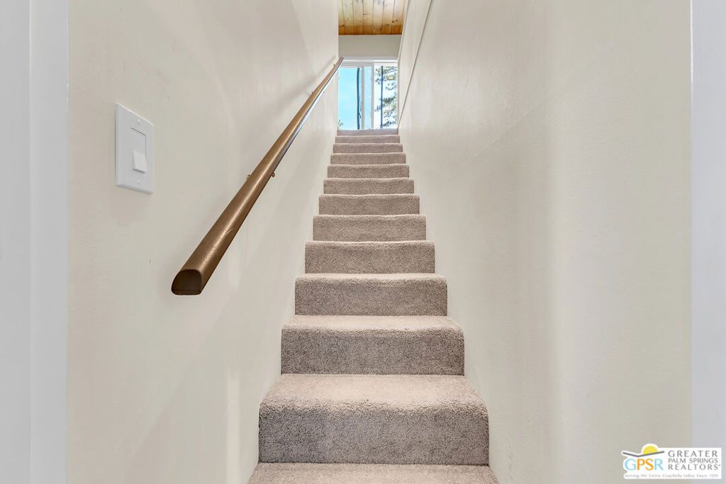 Image 40 of property listing at 23971 Skyview Drive, Idyllwild, CA 92549