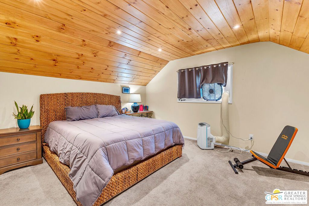 Image 45 of property listing at 23971 Skyview Drive, Idyllwild, CA 92549