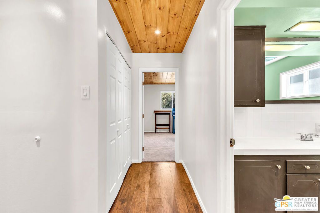 Image 53 of property listing at 23971 Skyview Drive, Idyllwild, CA 92549