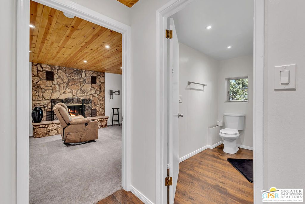 Image 71 of property listing at 23971 Skyview Drive, Idyllwild, CA 92549