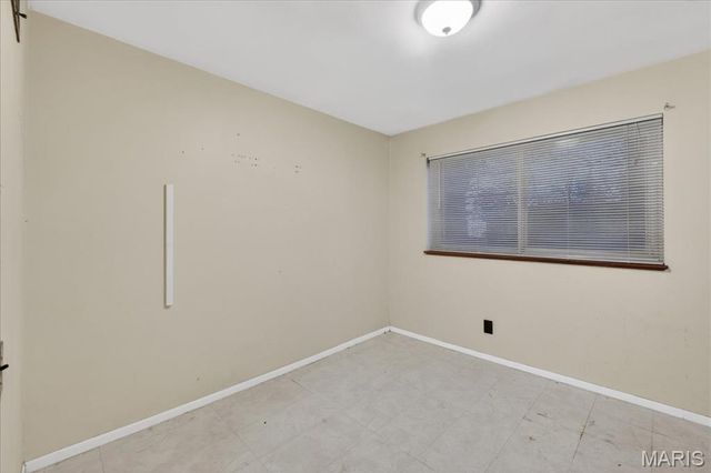 1316 Bayonne Drive, St Louis, MO 63138