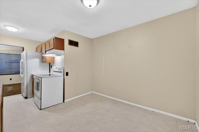 1316 Bayonne Drive, St Louis, MO 63138