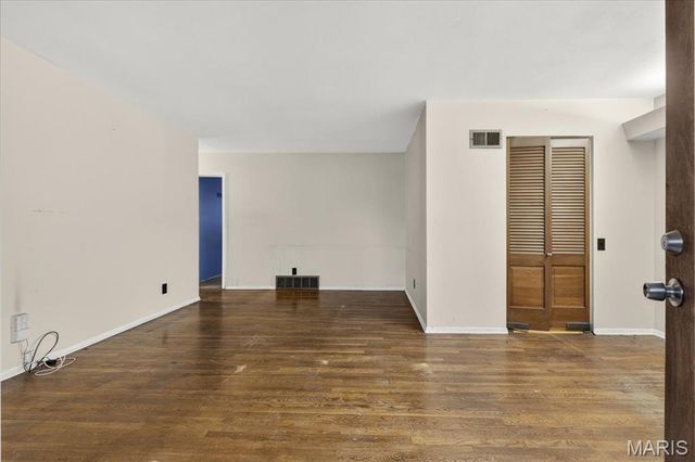 1316 Bayonne Drive, St Louis, MO 63138