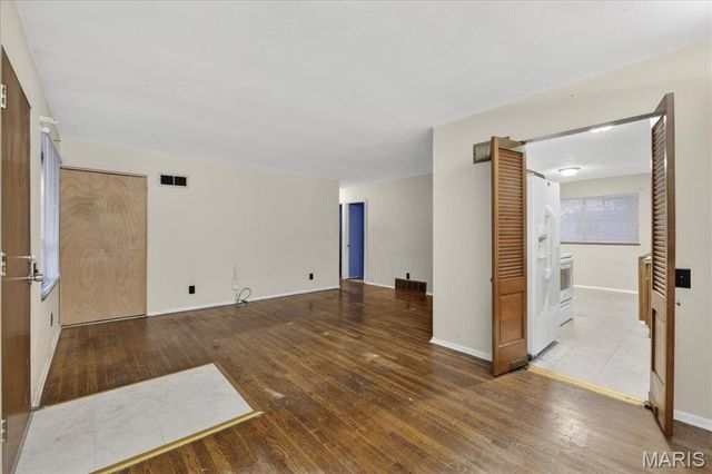 1316 Bayonne Drive, St Louis, MO 63138