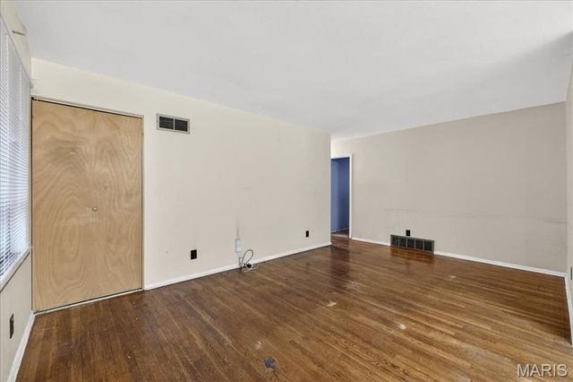 1316 Bayonne Drive, St Louis, MO 63138