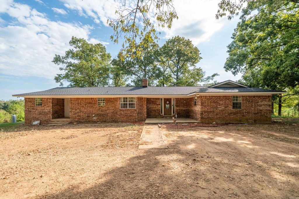 2164 Old Bear Road, Royal, AR 71968