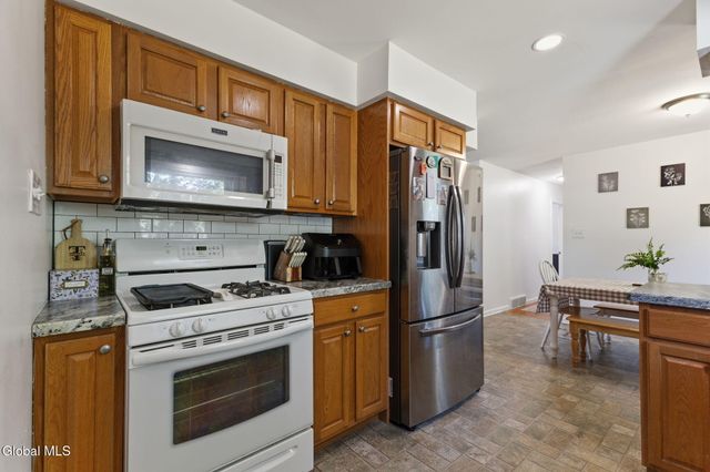 1136 Butler Street, Rotterdam, NY 12303