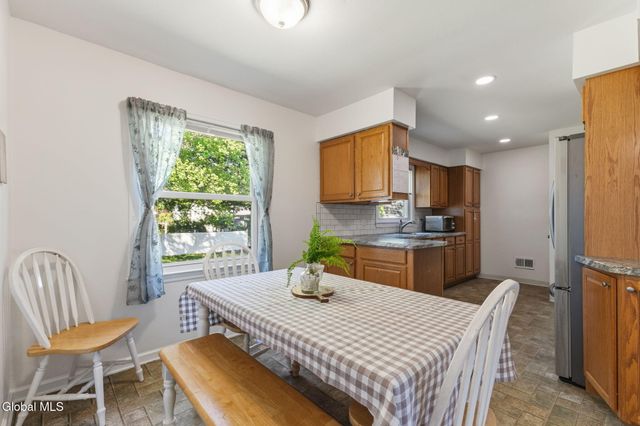 1136 Butler Street, Rotterdam, NY 12303