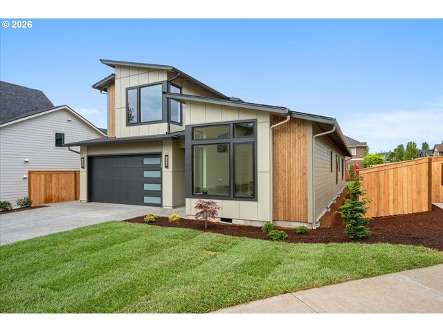750 N V St, Washougal, WA 98671