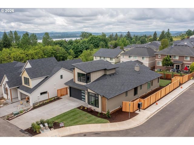 750 N V St, Washougal, WA 98671
